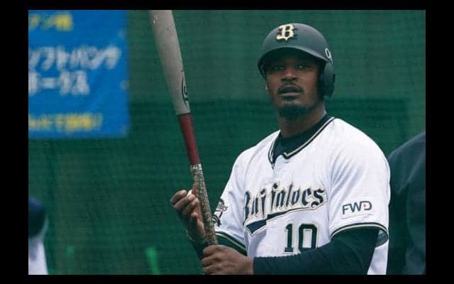 オリ・ジョーンズ、来日1号球を「プレゼントしたい」　日米ファン歓喜「本当にクール」