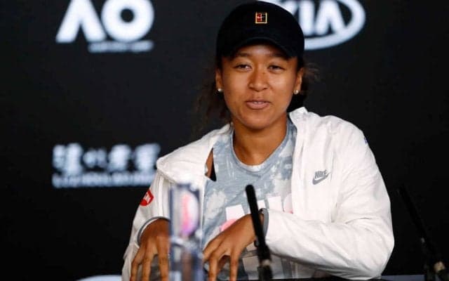 大坂なおみ、チチパスの奇妙なツイートをフォロー