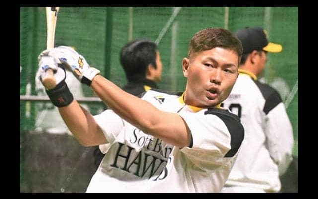 無観客のドームに流れた選手登場曲　ホークス選手会長・中村晃が果たした“粋な仕事”