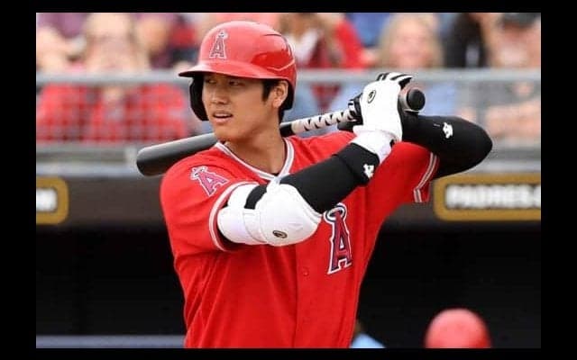 【MLB】大谷翔平、スポイラ開幕特集号の表紙に！　自身2度目の抜擢はド軍ベッツと共演