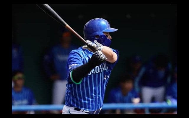 筒香の“後継者”4番・佐野が待望のOP戦1号！　第2打席で左中間へ先制3ラン