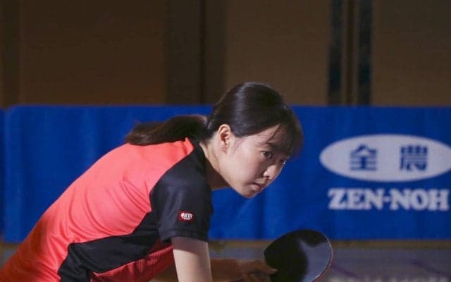 石川佳純、新テレビCMで妹・梨良との“姉妹ラリー”披露