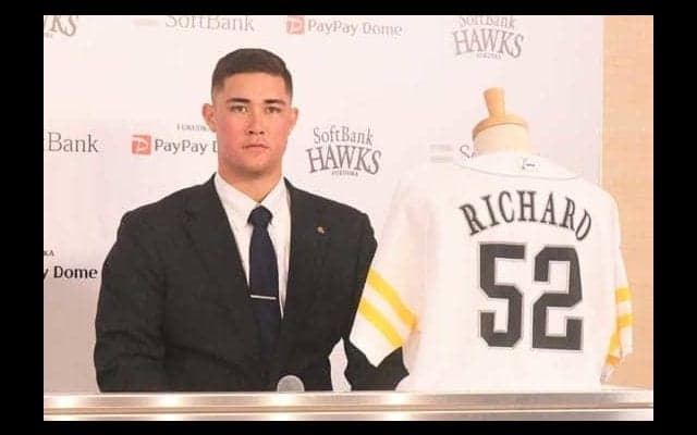 鷹リチャード、背番号はムネリン継承の「52」　「同じような人になれるように」