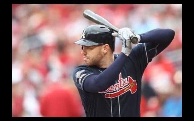 【MLB】フリーマンの容赦ない“親子対決”にファン爆笑　「それはやっちゃいかんだろ、父ちゃん！」