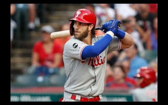 MLB“最高”ヘアスタイルは？　サラサラ髪ハーパー、長髪シンダーガードらが珍企画出場中