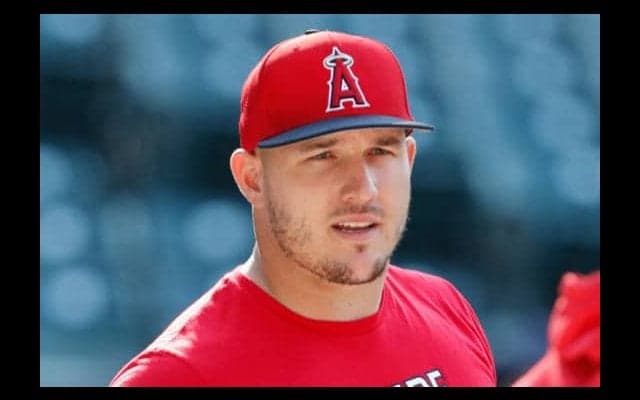 【MLB】トラウトが“豪邸”でミラクルショットを披露　ファン驚愕「君が得意でないものは？」