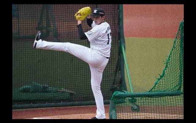 ロッテ佐々木朗のスライダーは“魔球”？　吉井コーチ太鼓判「想像では打てそうにない」