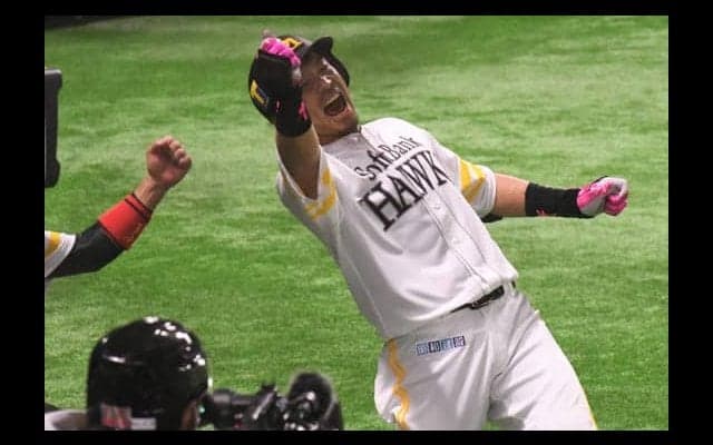 「熱男」の存在感が凄すぎる…　NPBが「みんなとキャッチボールプロジェクト」動画公開