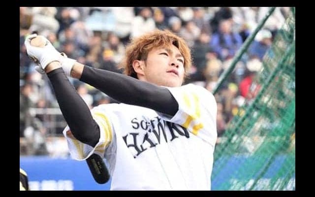 鷹柳田の本塁打が「やばい」「すげえわ」　厳選超特大本塁打動画にファン驚愕