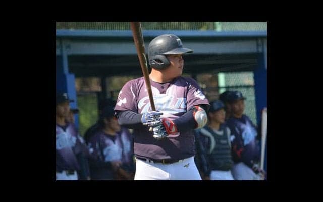 桐蔭横浜大のドラフト候補「おかわり君２世」は体重113kgで盗塁成功