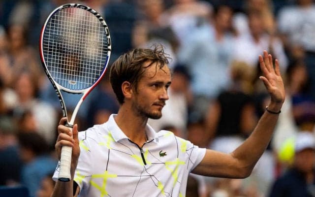 獲得賞金約6億円のメドベージェフは倹約家？「僕は頻繁にエコノミークラス」