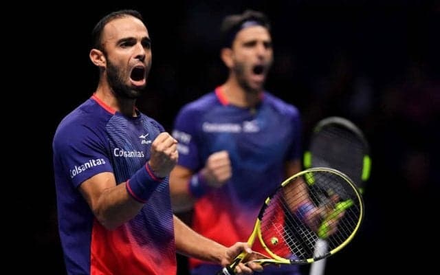 ライバルは3歳。テニス中断中にパートナーを奪われる？