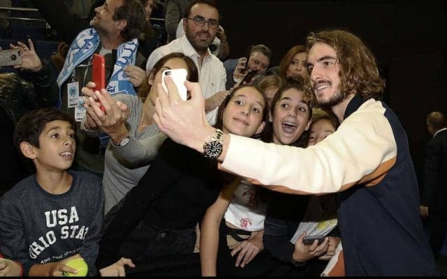 チチパスがSNSでナダルに冗談。「フェデラーが68回連続で受賞する気がするよ」