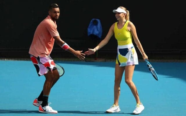 キリオス、女子選手のビキニ姿の「隔離」写真に警告