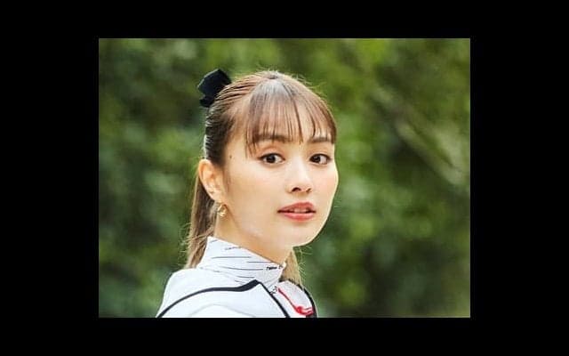 内田理央さん、ゴルフクラブの通り道を覚える。真っすぐ飛ばす練習にトライ！