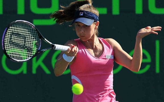 衣料費を節約？元プロテニス選手が自己隔離中にヌード公開