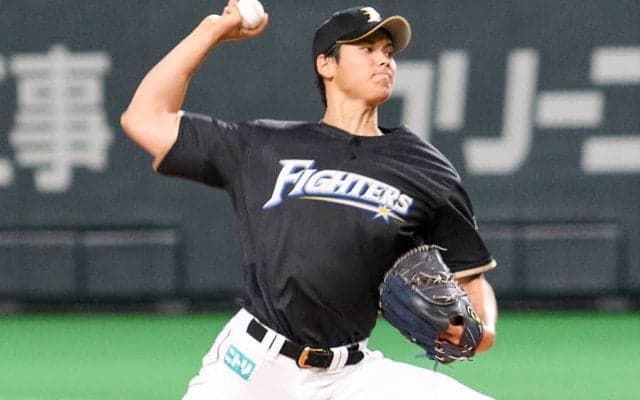 【球界名場面】「伝説の始まり」は全球直球勝負！　二刀流・大谷翔平のプロ初登板