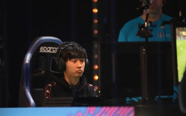 岡崎慎司選手とサッカーe日本代表ナスリ選手がeスポーツチャリティ国際大会｢StayAndPlay eFriendlies｣に出場！