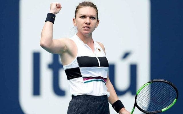 「路上には軍隊がいて、外出は許されません」　テニスの元世界1位が語るルーマニアの今