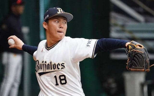 「球筋がえげつない」「迫力すご」オリ山本由伸のど迫力ブルペン映像にファン驚愕