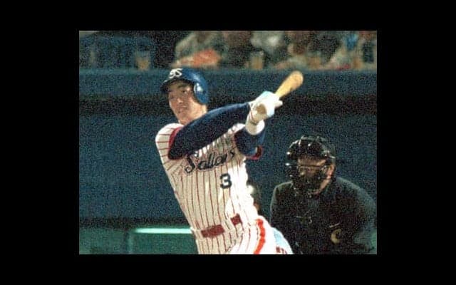 「目をつぶって打ったら本塁打」。長嶋一茂の初安打に見たミスター復活の夢