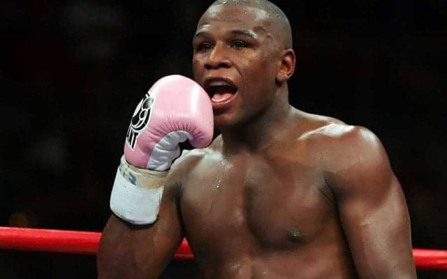 メイウェザー、両陣営入り乱れる“歴史的大乱闘”に衝撃再び「リング上は大混乱に」