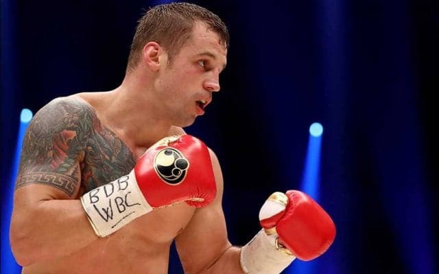 【名珍場面特別編】強烈肘打ち、主審ゴング聞き損ね…　WBSS大荒れ試合に海外波紋「無効試合にすべき」