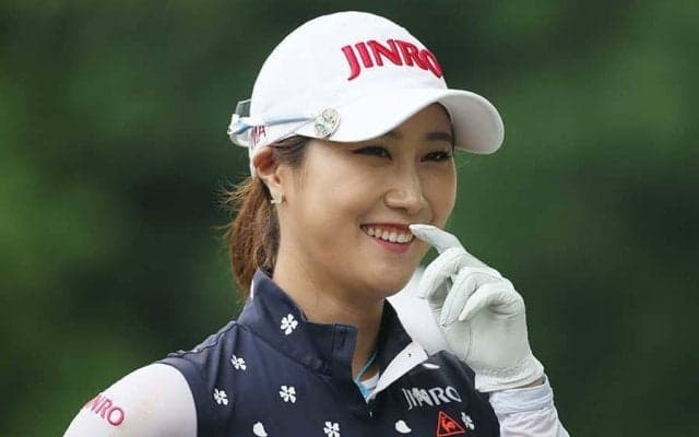 キム・ハヌル、母とモデル挑戦の“そっくり2S”に反響「ママも綺麗」「美人の親子だ」