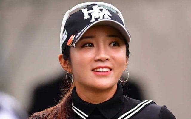 イ・ボミ、健康的美脚の“最新ショット”に反響「いつ見ても綺麗」「ボミちゃん素敵」