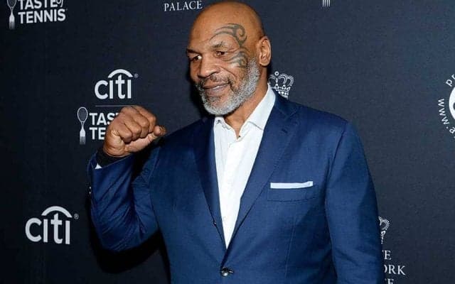 タイソン、衝撃のド迫力ミット打ちが再生500万超　米メディア「53歳でもおっかない」