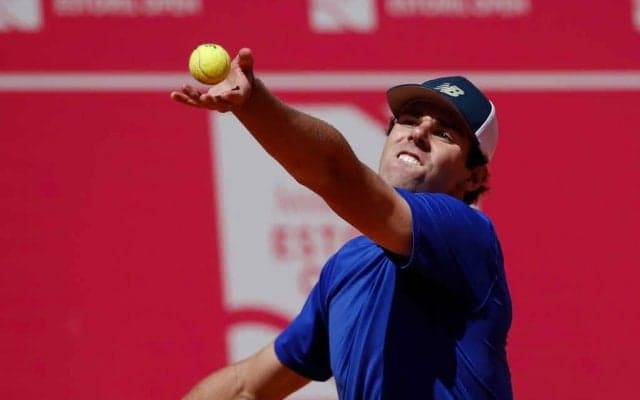 予測不能？信じられない軌道を描いたサービスエース【2019年エストリル珍プレー】