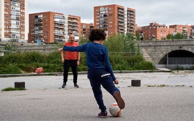 コロナ禍で子どもたちの運動不足が深刻に　ドイツ在住の日本人コーチが見た“環境差”