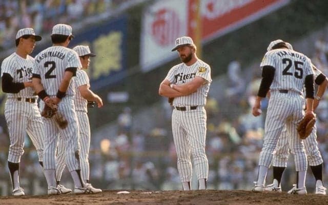 ファンが選ぶ12球団“最強助っ人”は？　阪神はバースとメッセンジャーの“Wランディ”