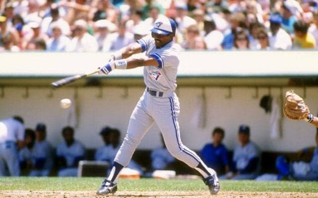 元巨人モスビー氏がブルージェイズ歴代中堅手2位に選出　MLB公式「偉大な外野手」