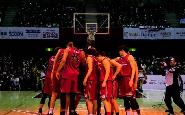 2部門で賞を獲得した川崎ブレイブサンダースの元沢伸夫代表「“一家団結”に感謝」