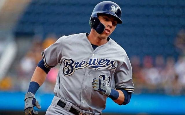 【MLB】イエリッチの50代母親の美貌にファン驚愕「超ビューティフル」「ゴージャス」