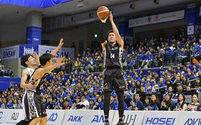 4年連続でベスト5、FT賞を獲得した金丸晃輔「今までとは違う経験ができた特別な年」を振り返る