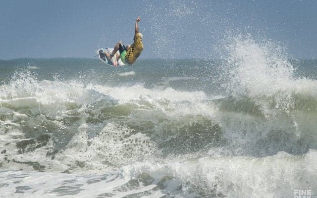 FINEPLAY編集部がアクションスポーツの魅力をDig！ 「サーフィン」の歴史や種目を復習、注目選手をPick up