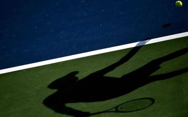 プロテニス選手が八百長スキャンダルで生涯出場禁止処分