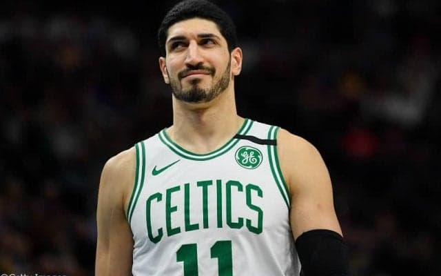 セルティックスのビッグマン、エネス・カンターがNBA引退後にWWEのレスラーへ転身？