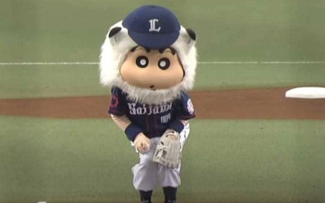 【始球式名場面】オラの投球、見れば？　天才5歳児、野原しんのすけ“フリフリ始球式”