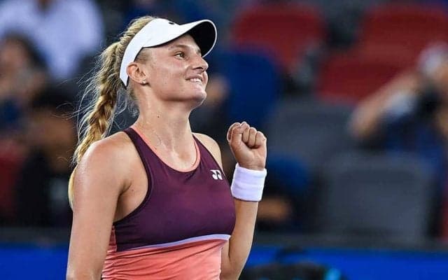 19歳美人テニス選手が異例の歌手デビュー　ラップで目指す慈善活動を露メディア報道