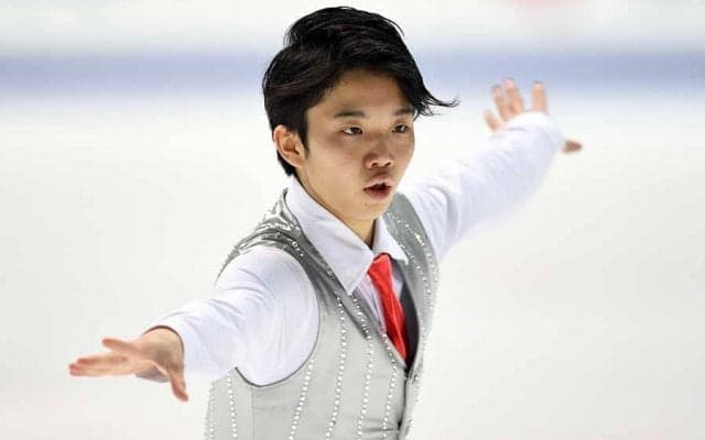 友野一希、22歳誕生日を恩師ジーが優しく祝福　海外反響「美しいコメント！」