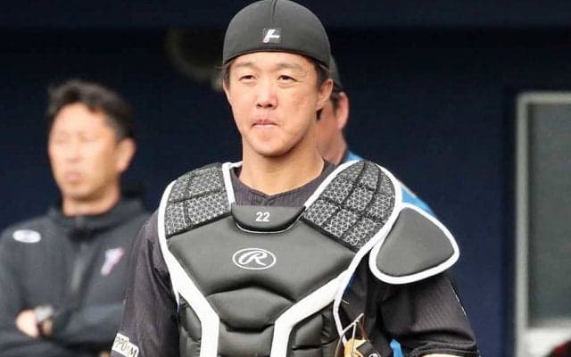 日ハム鶴岡が模索する兼任コーチの在り方　改めて抱く恩師への尊敬の念