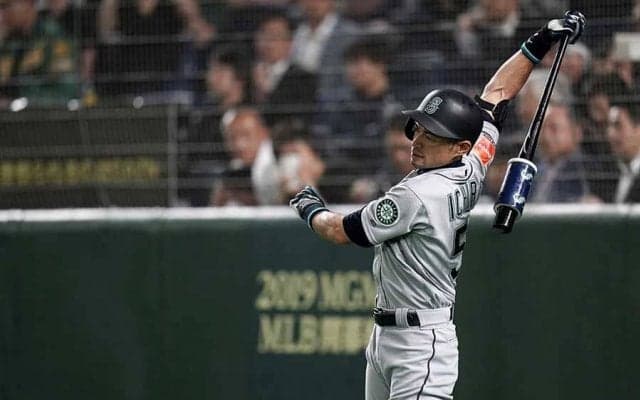 【名珍場面特別編】  イチローとエイミーさん、引退試合で撮られた“感動写真”に米反響「涙が溢れるよ」