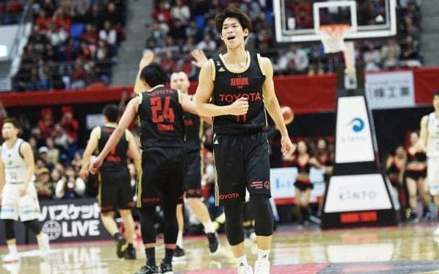 アルバルク東京が須田侑太郎と契約継続…今季は39試合に出場