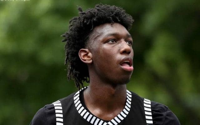 今年のドラフト1位指名という予想に216センチのジェームズ・ワイズマンが反応