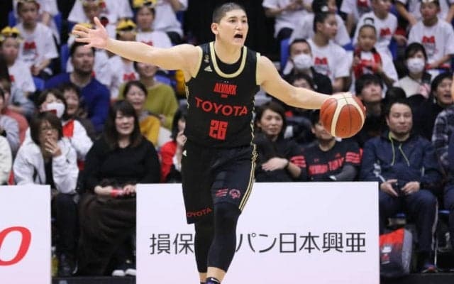 アルバルク東京、今季途中加入の津山尚大と契約継続「ファンの皆様と一緒に戦いたい」