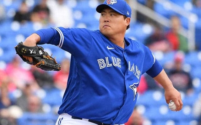【MLB】ブルージェイズの韓国人左腕がパパに　2019年最優秀防御率、元女子アナの美人妻も話題