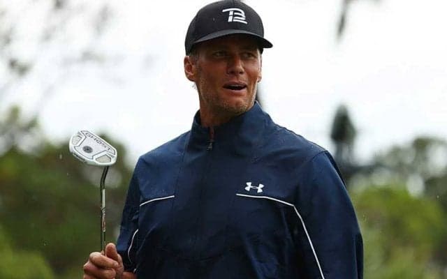 お尻がビリッ！　ウッズらの慈善マッチ、NFL選手のまさかの「失態」に海外笑撃